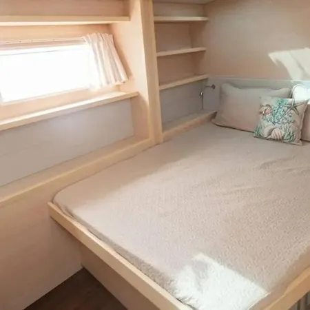 Hotel en barco Catamaranvip 52 Pies Con 2 Pisos *