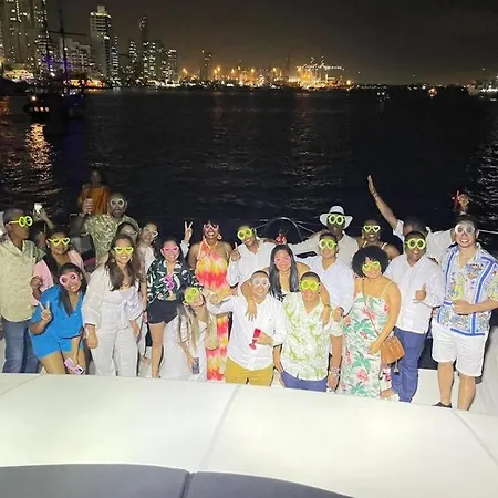 Catamaranvip 52 Pies Con 2 Pisos