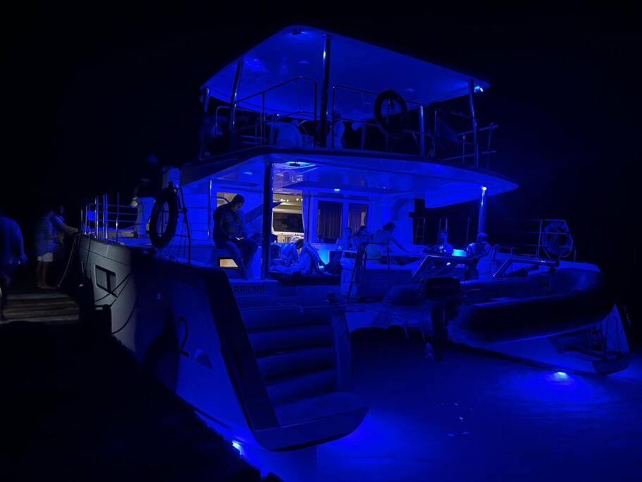 Catamaranvip 52 Pies Con 2 Pisos * Cartagena