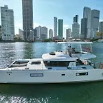 Catamaranvip 52 Pies Con 2 Pisos